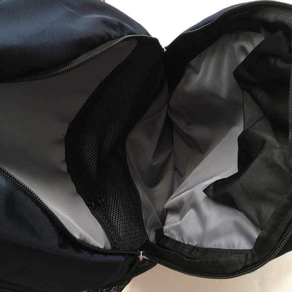 Adidas Striker II Team Backpack New With Tag - Picture 8 of 9